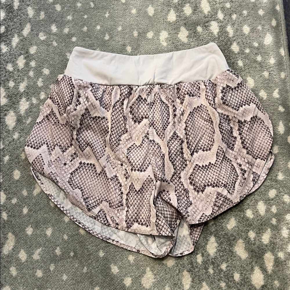 Varley - size medium Snakeskin Print Athletic Shorts